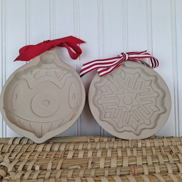 Wilton Kitchen 2 Vintage 997 Wilton Pottery Cookie Molds Poshmark